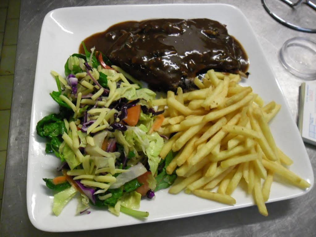 Banjo Paterson Motor Inn Townsville Ngoại thất bức ảnh